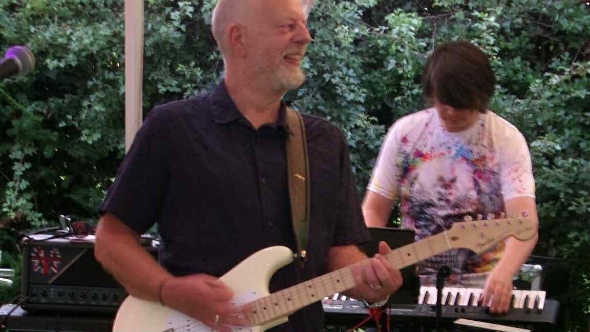 915ff806-074a-476b-b155-65b952e8903b