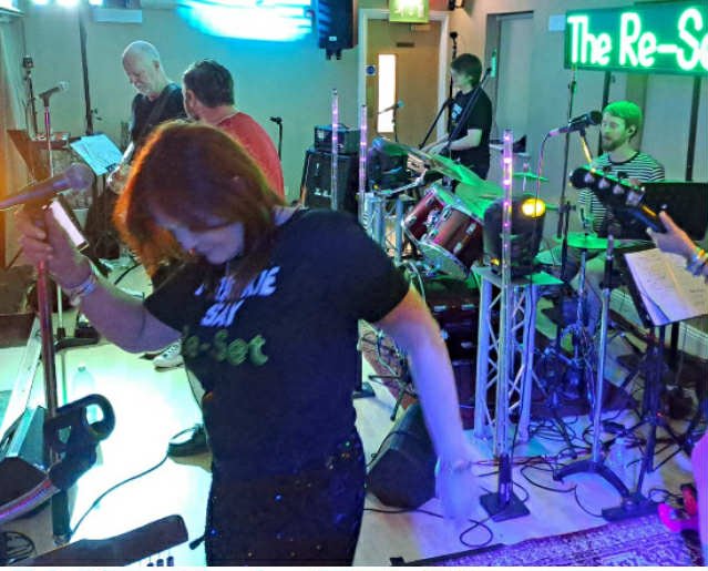 ff01c896-8c40-49df-adcf-3b4d944d958a